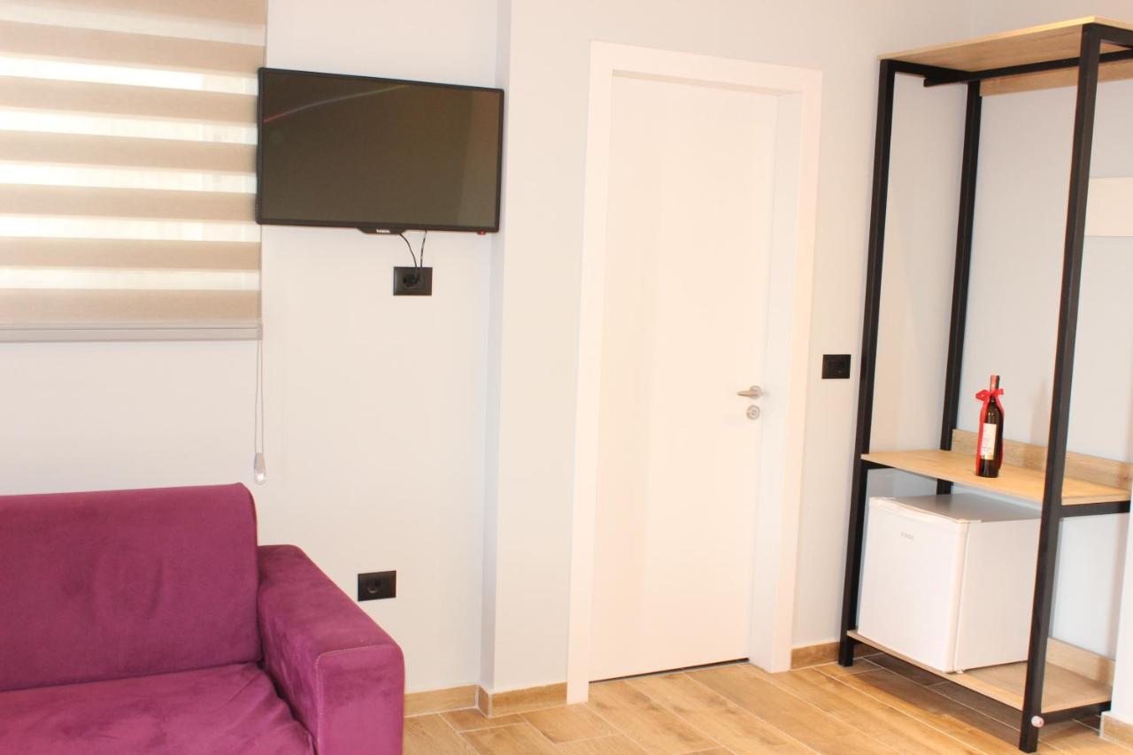 Bebi Hotel And Apartments Saranda Dış mekan fotoğraf