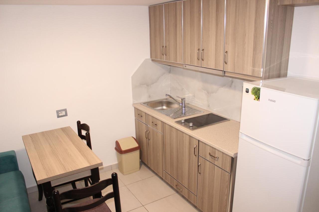 Bebi Hotel And Apartments Saranda Dış mekan fotoğraf
