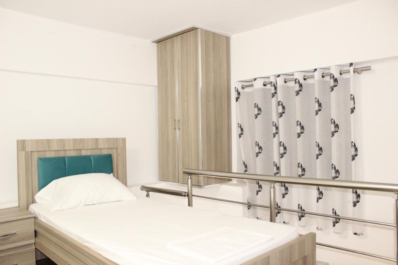 Bebi Hotel And Apartments Saranda Dış mekan fotoğraf