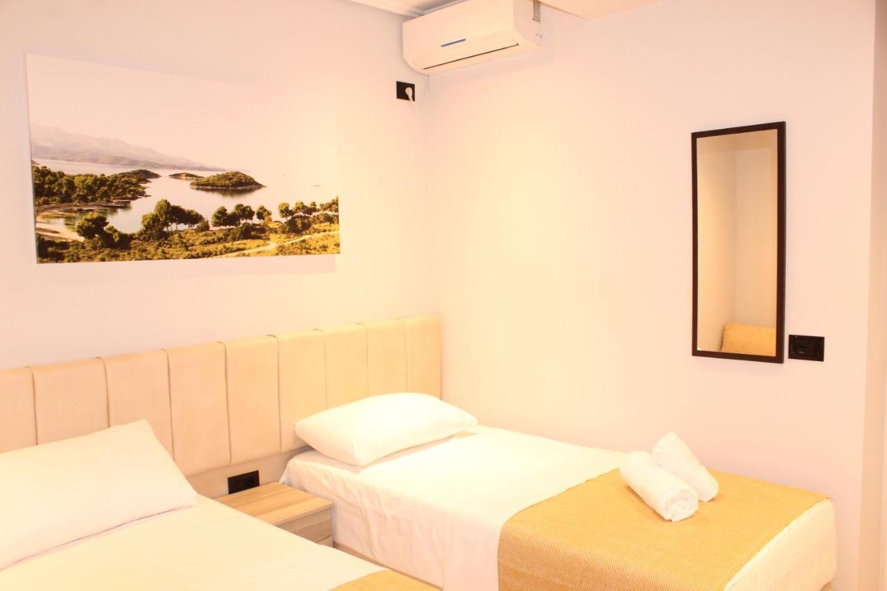 Bebi Hotel And Apartments Saranda Dış mekan fotoğraf