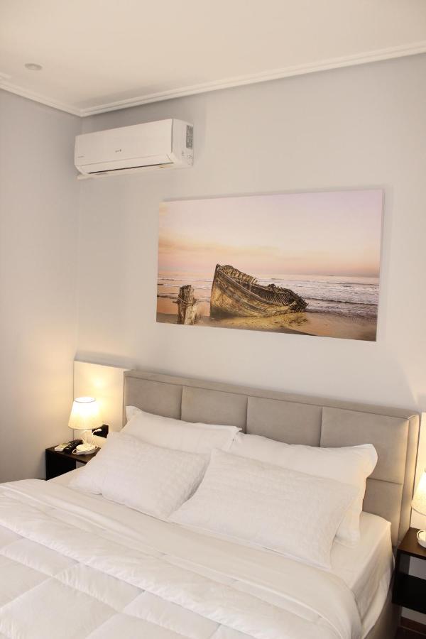 Bebi Hotel And Apartments Saranda Dış mekan fotoğraf