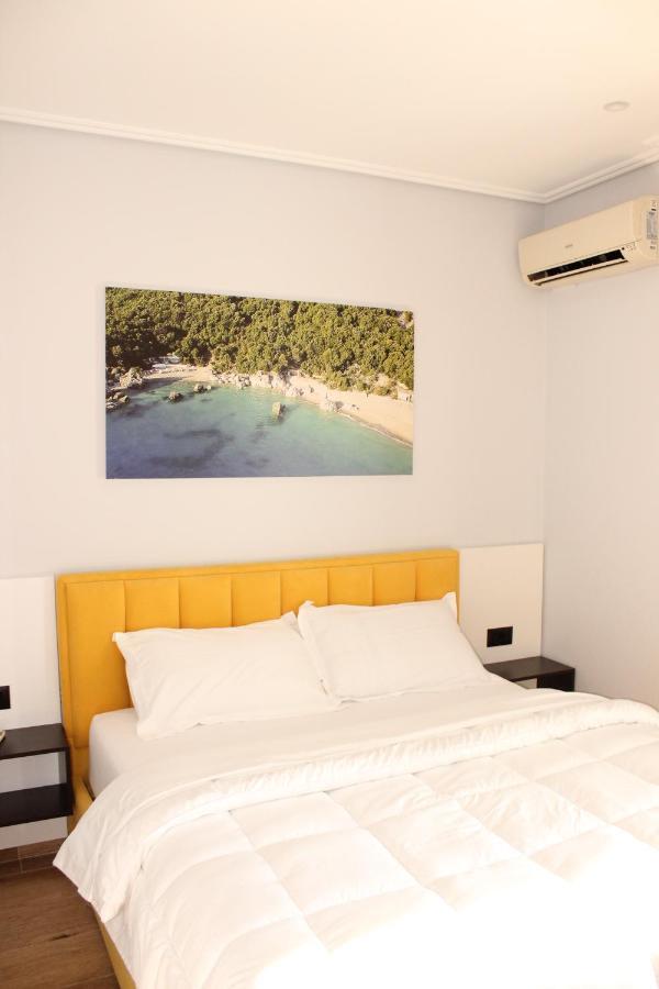 Bebi Hotel And Apartments Saranda Dış mekan fotoğraf