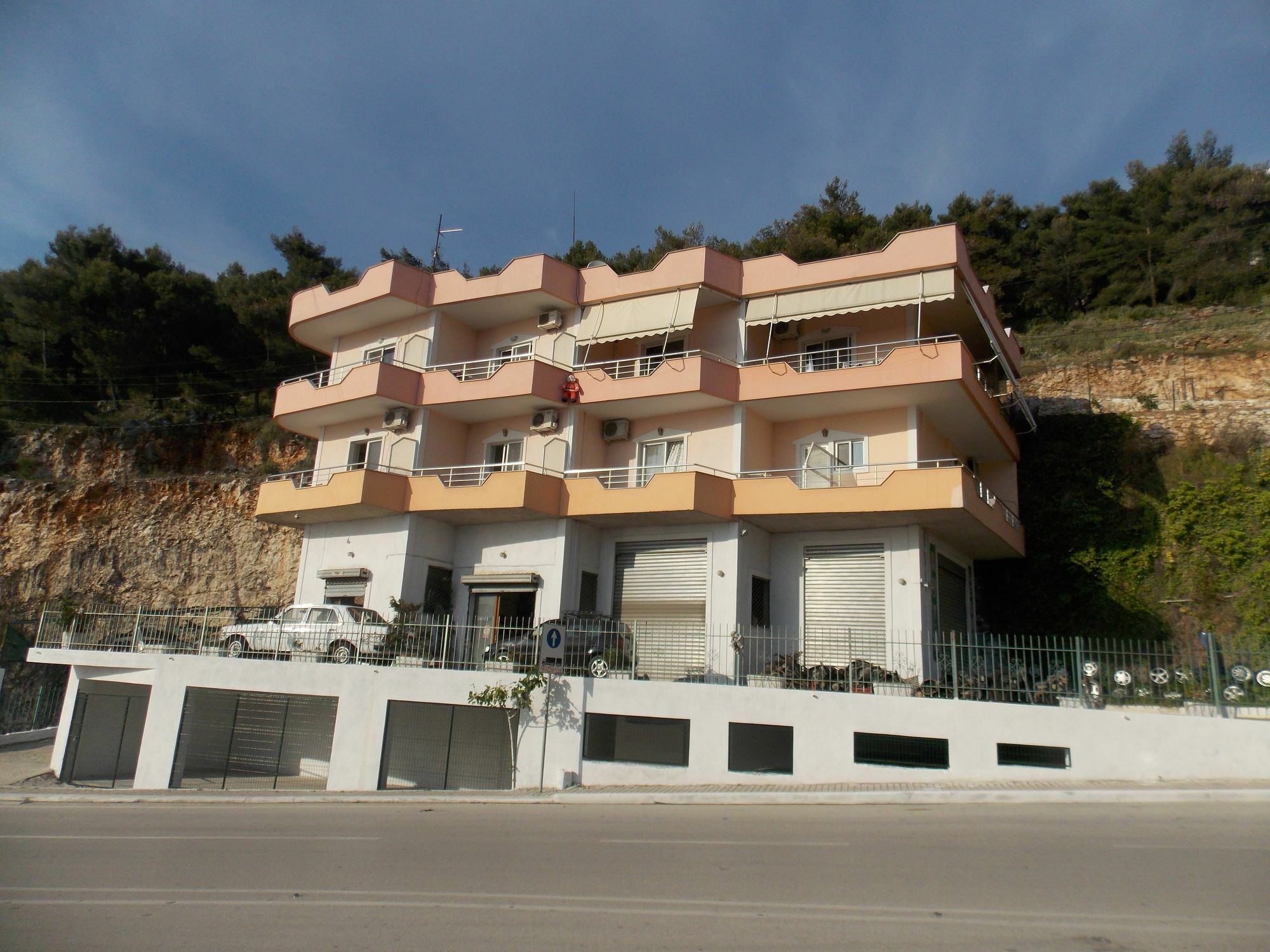 Bebi Hotel And Apartments Saranda Dış mekan fotoğraf